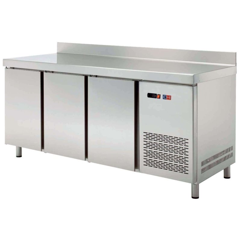 Mesa GN/1 Refrigerada 4 puertas Fondo 700 de 2242 x700 x850h mm CORDOBA TRCH-225